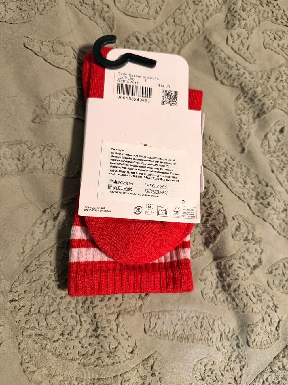 lululemon athletica bold red